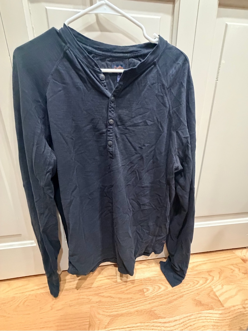 Good Man Brand Long-Sleeve Henley in Dark Blue